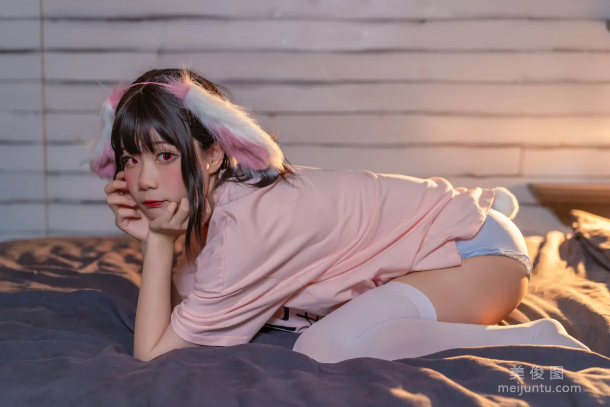 [美女Coser] 王胖胖u 《粉兔儿》 写真集