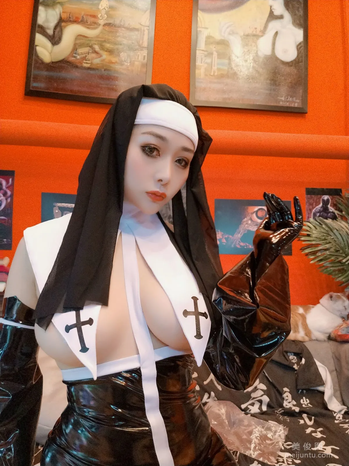[COS福利] 三刀刀Miido 《修女》 写真集