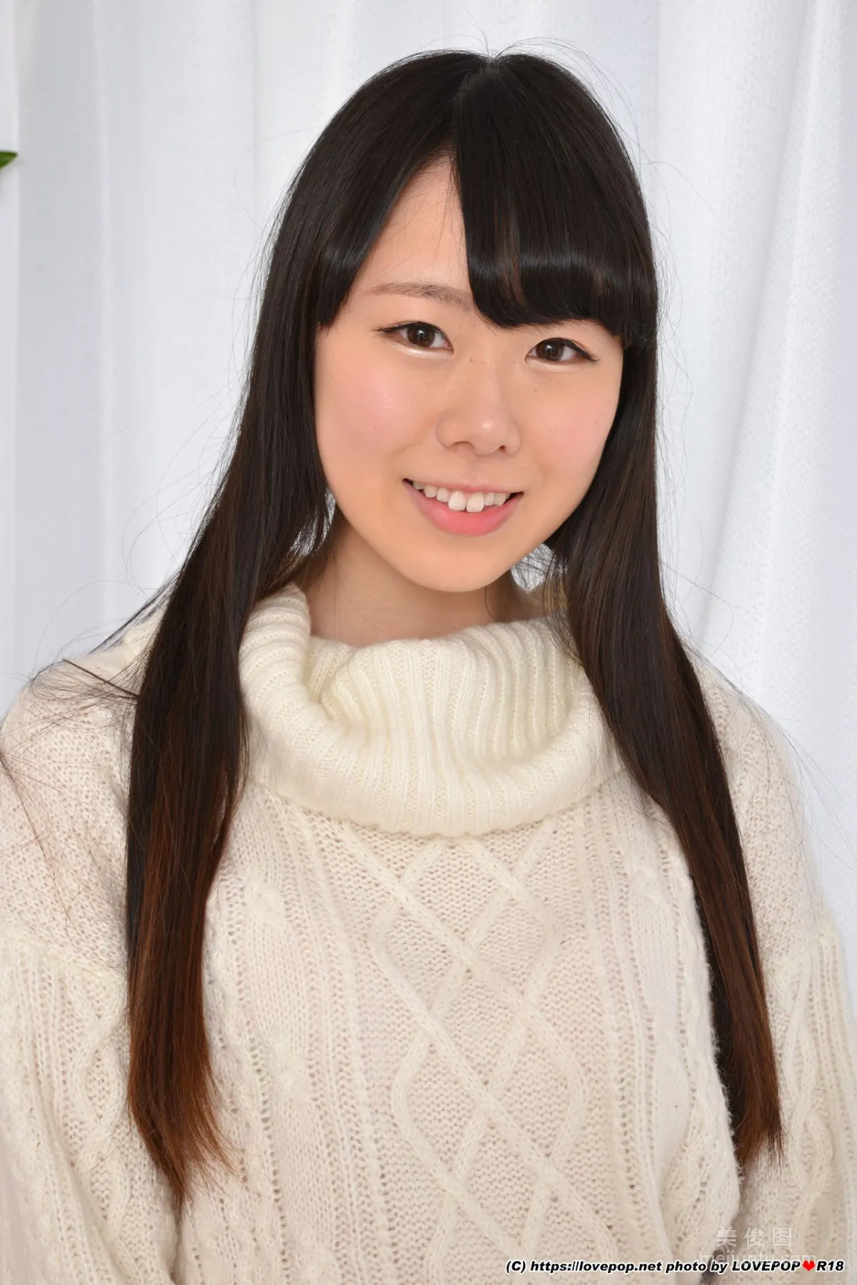 百葉花音 Kanon Momoha Photoset 05 [LOVEPOP] 写真集