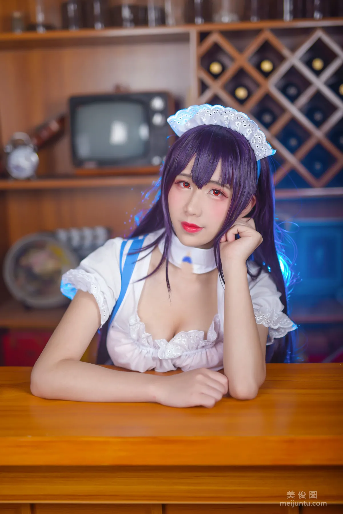 [网红Coser] 九曲Jean 《加藤惠女仆》 写真集