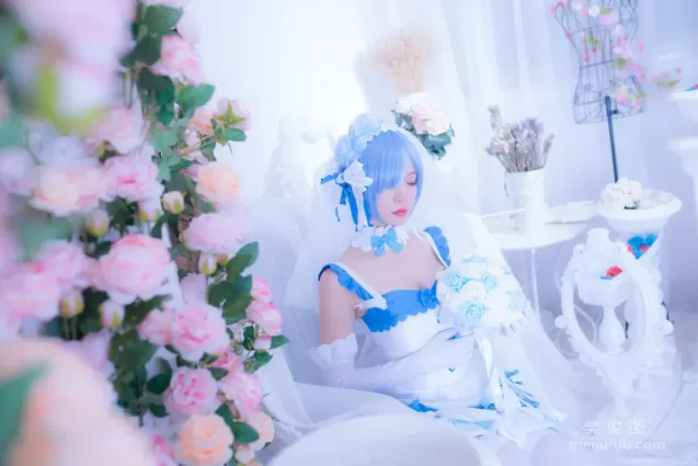 Coser二佐Nisa 《雷姆花嫁》 写真集