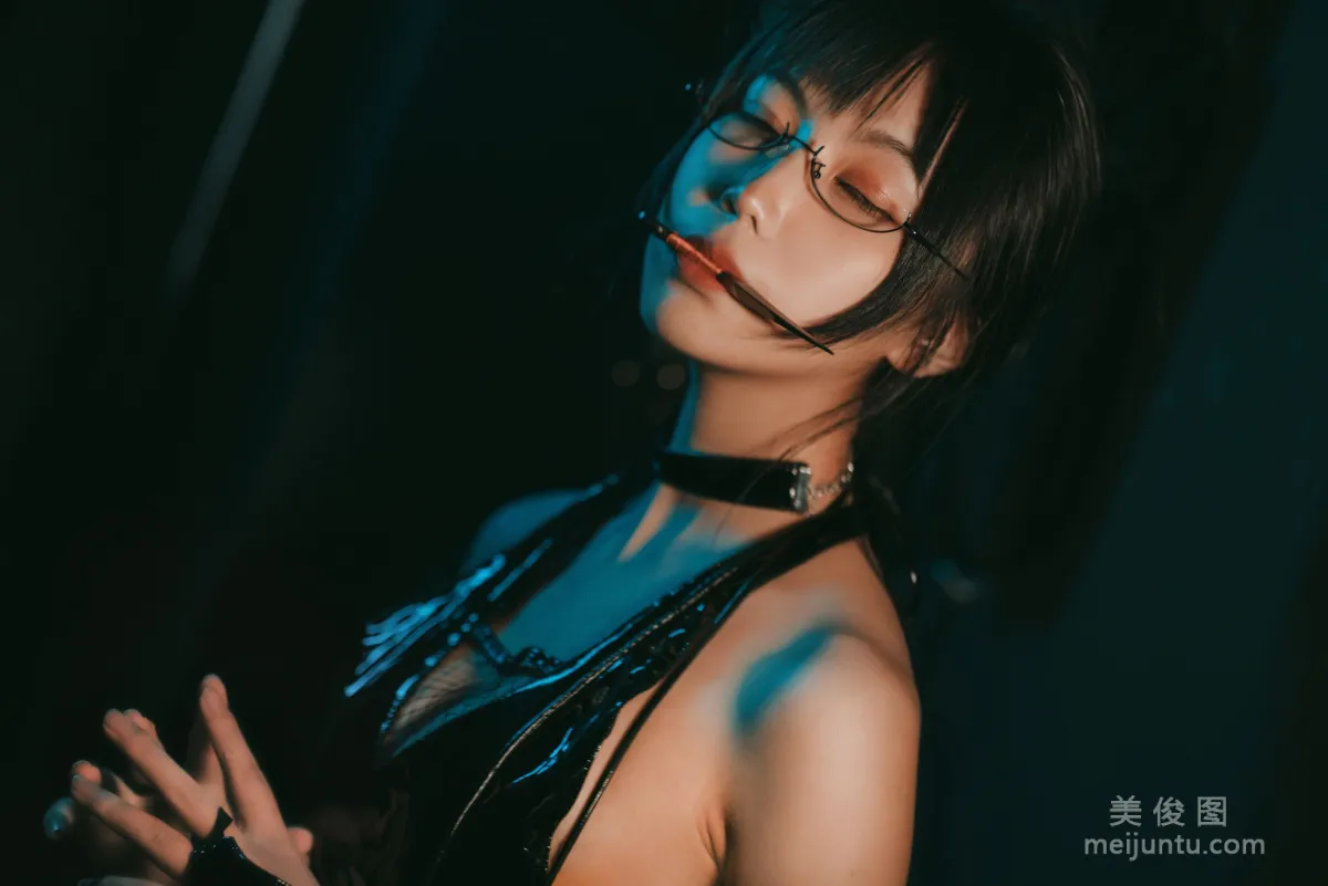 [美女Coser] 逐月su 《忍者》 写真集