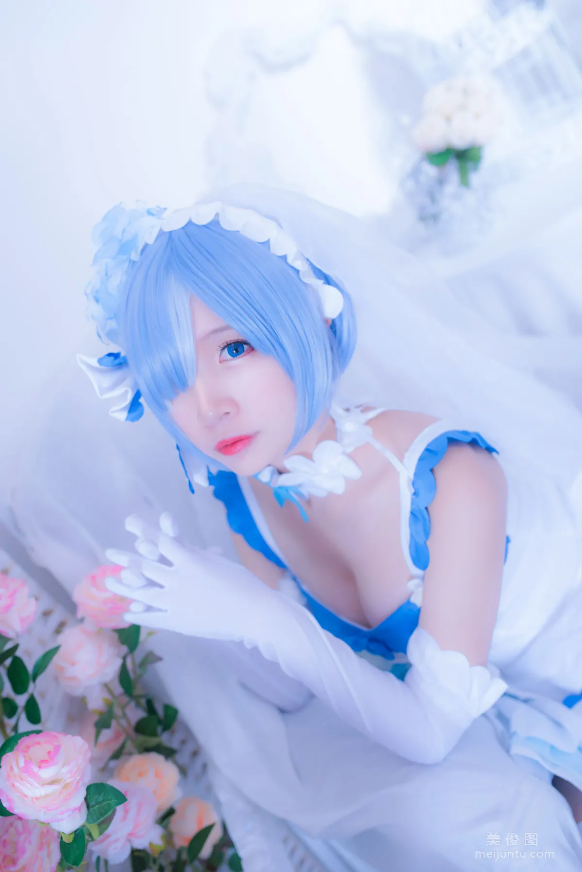 Coser二佐Nisa 《雷姆花嫁》 写真集
