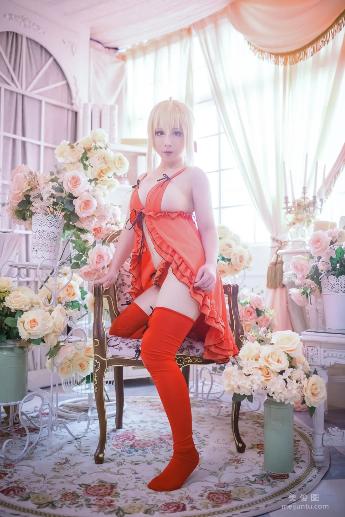 Cosplayer千寻大人 《尼禄 之 內衣》 写真集