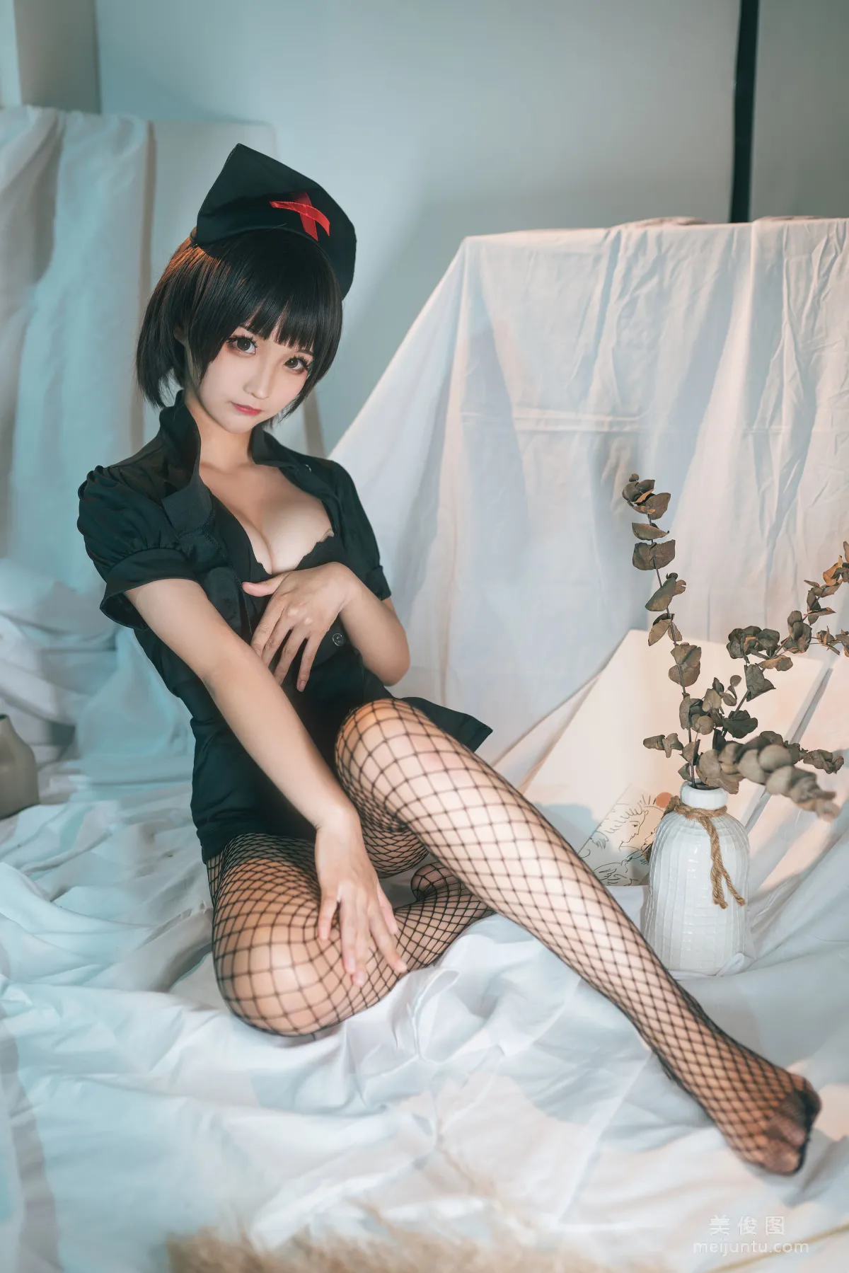 [美女Coser] 蠢沫沫 《护士姐姐》 写真集