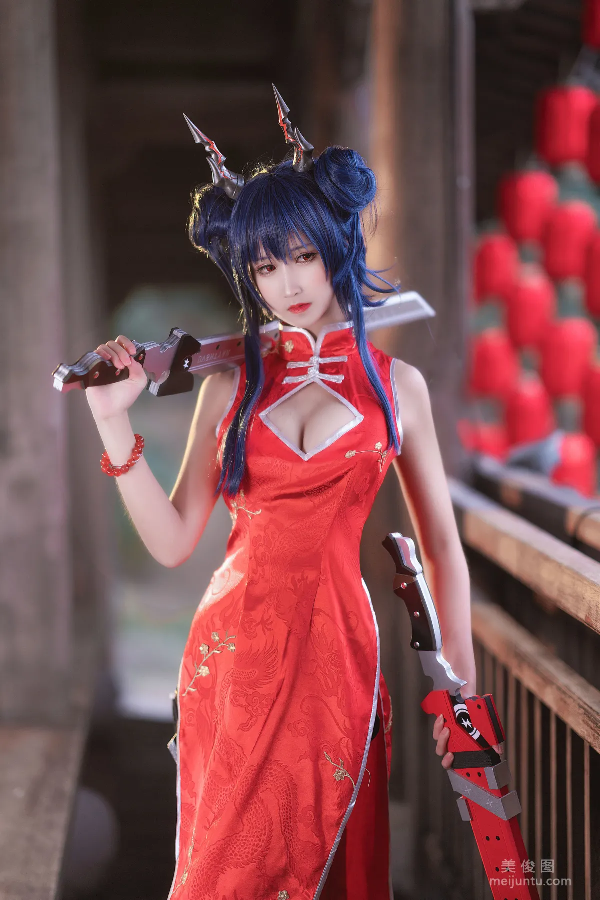 微博妹子三度_69 《明日方舟 旗袍》 写真集