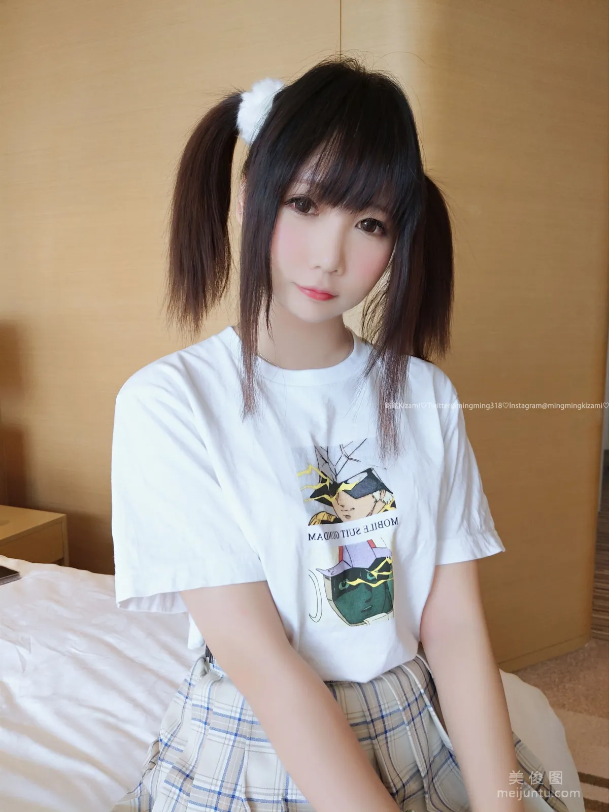 銘銘Kizami 《自撮りVol.018 居家小可爱》 写真集