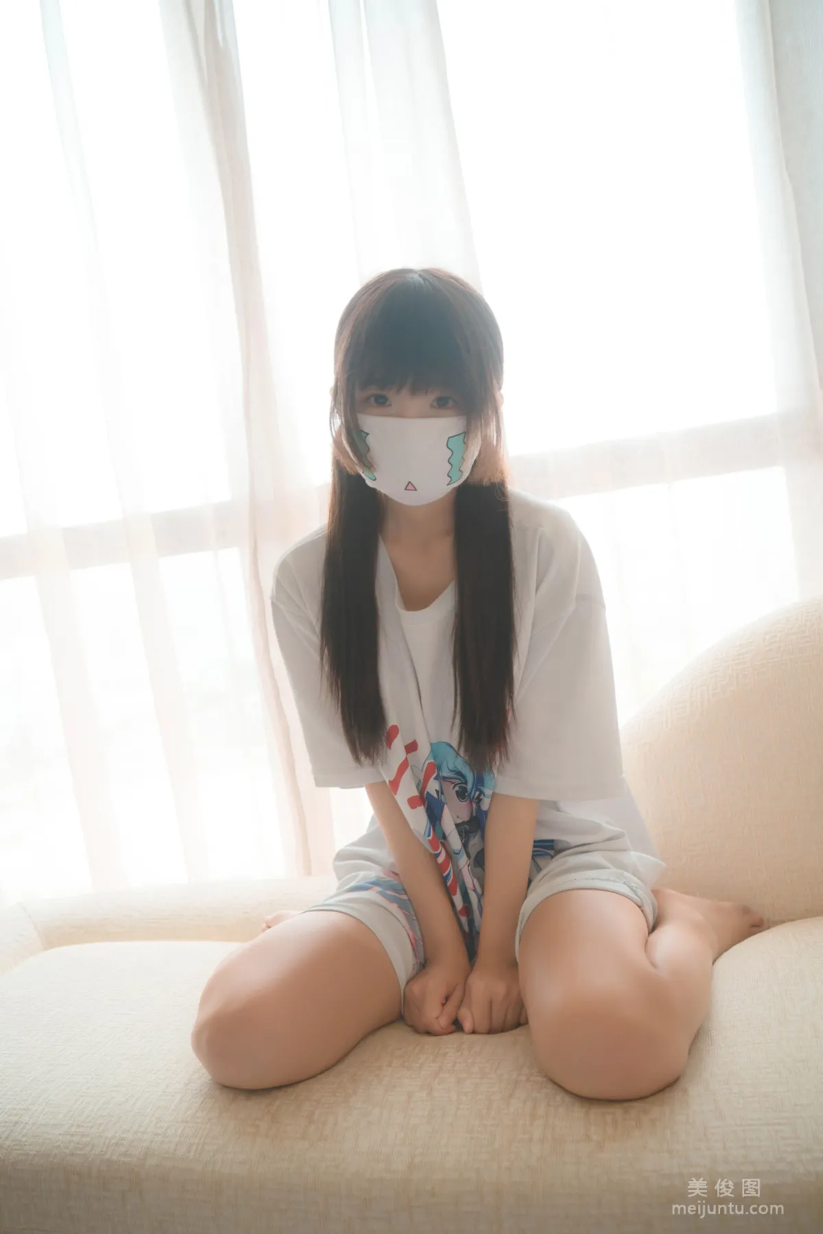 [美女Coser] 御子Yumiko 《口罩》 写真集