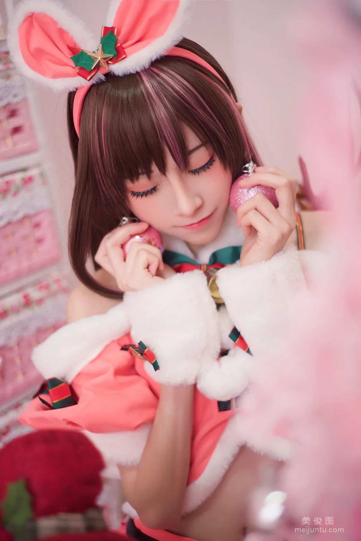 [网红Coser] Kitaro_绮太郎 《圣诞节2》 写真集