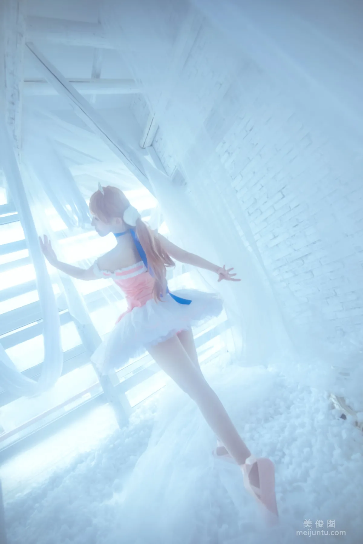 [美女网红Coser] 弥音音ww 《芭蕾》 写真集