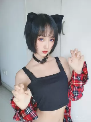 小姐姐木绵绵OwO 《不良猫》 写真集