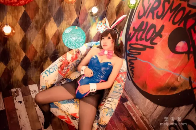 蜜嘟喵 《DVA兔女郎》 写真集