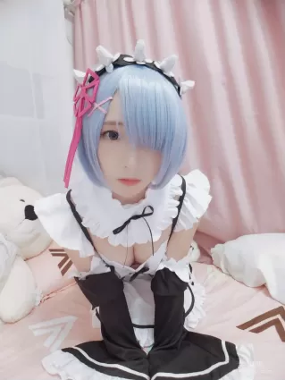 古川kagura 《蕾姆女仆》 写真集