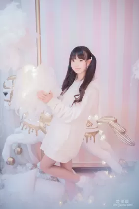 -樱群-《玻璃罩下的旋转木马》 写真集
