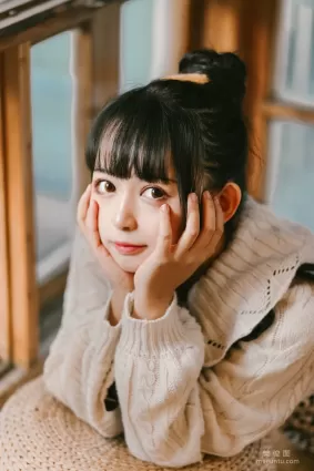 Coser黑猫猫OvO 《少女心事》 写真集