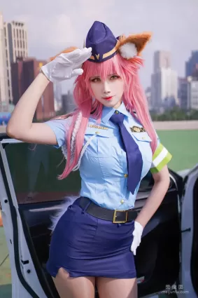 萱-KaYa 《玉藻前 女警裝》 写真集