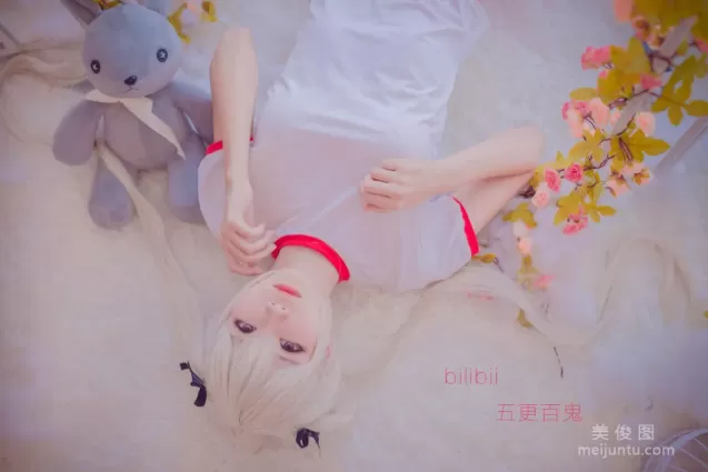 清纯少女五更百鬼 《死库水》 写真集