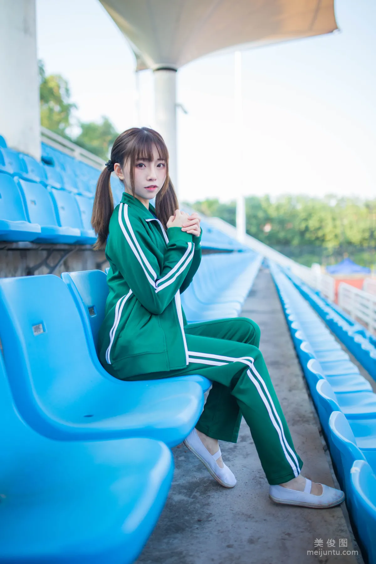 Kitaro_绮太郎 《绿色运动服女孩》 写真集