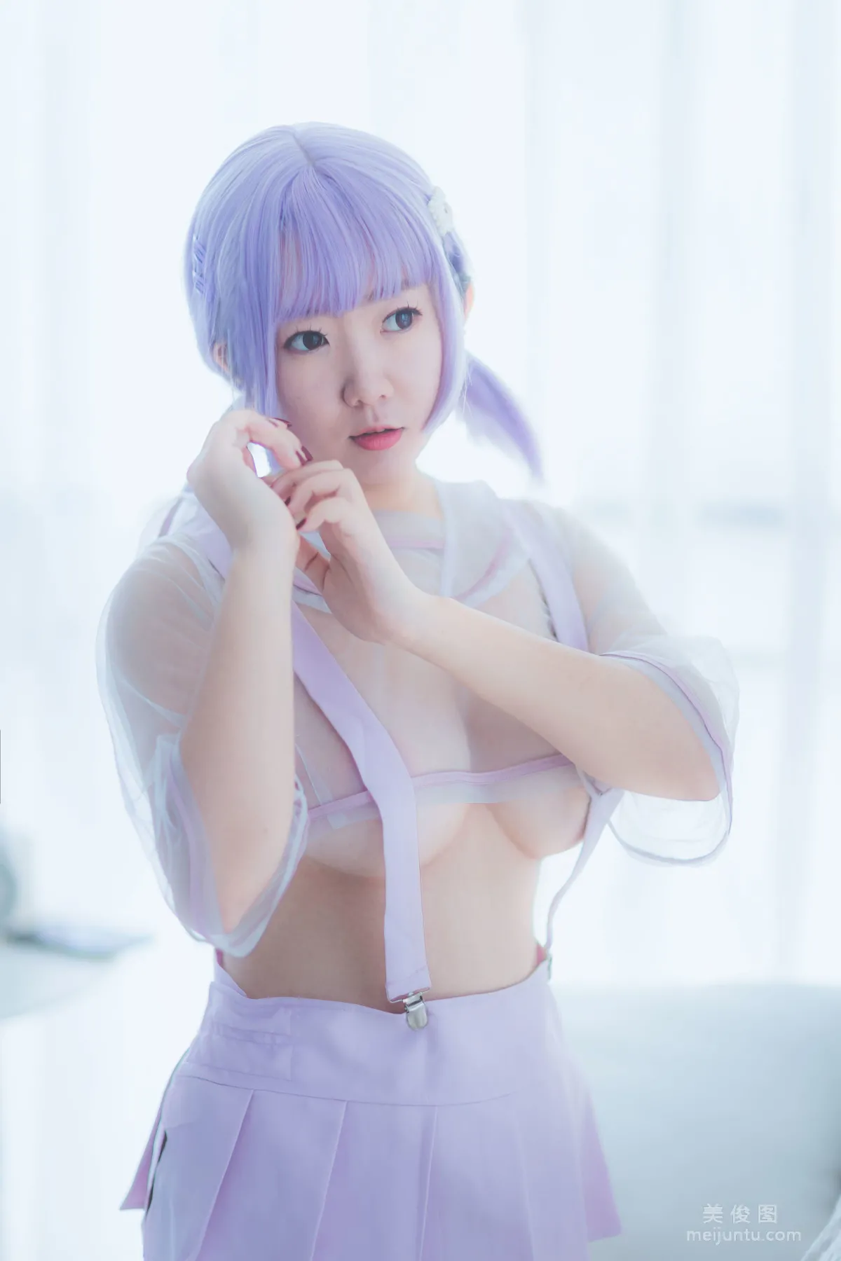 甜糖大魔王g 《粉色兔兔》 写真集
