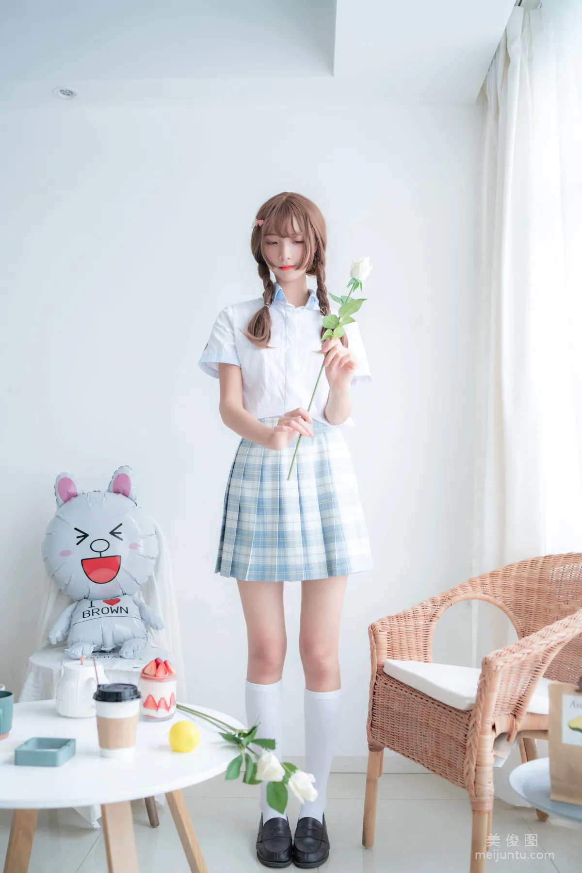 Coplayer西瓜 《民宿私房淡蓝JK》 写真集