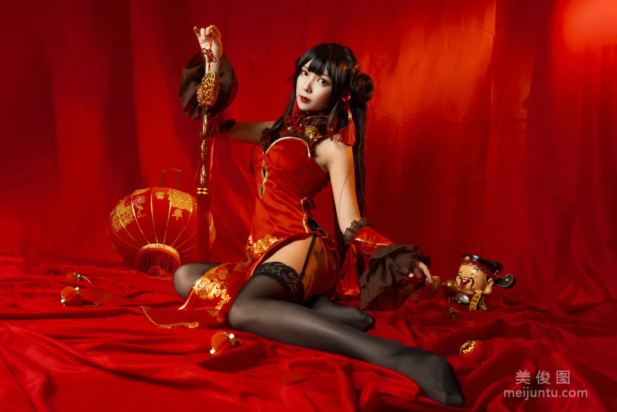 Coser模特妍子坚不可摧 《狂三新年》 写真集