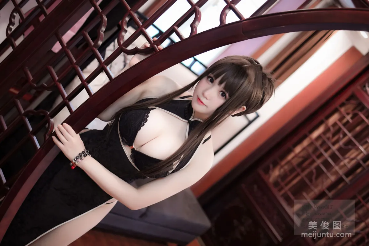 Nyako喵子 《旗袍本A》 写真集