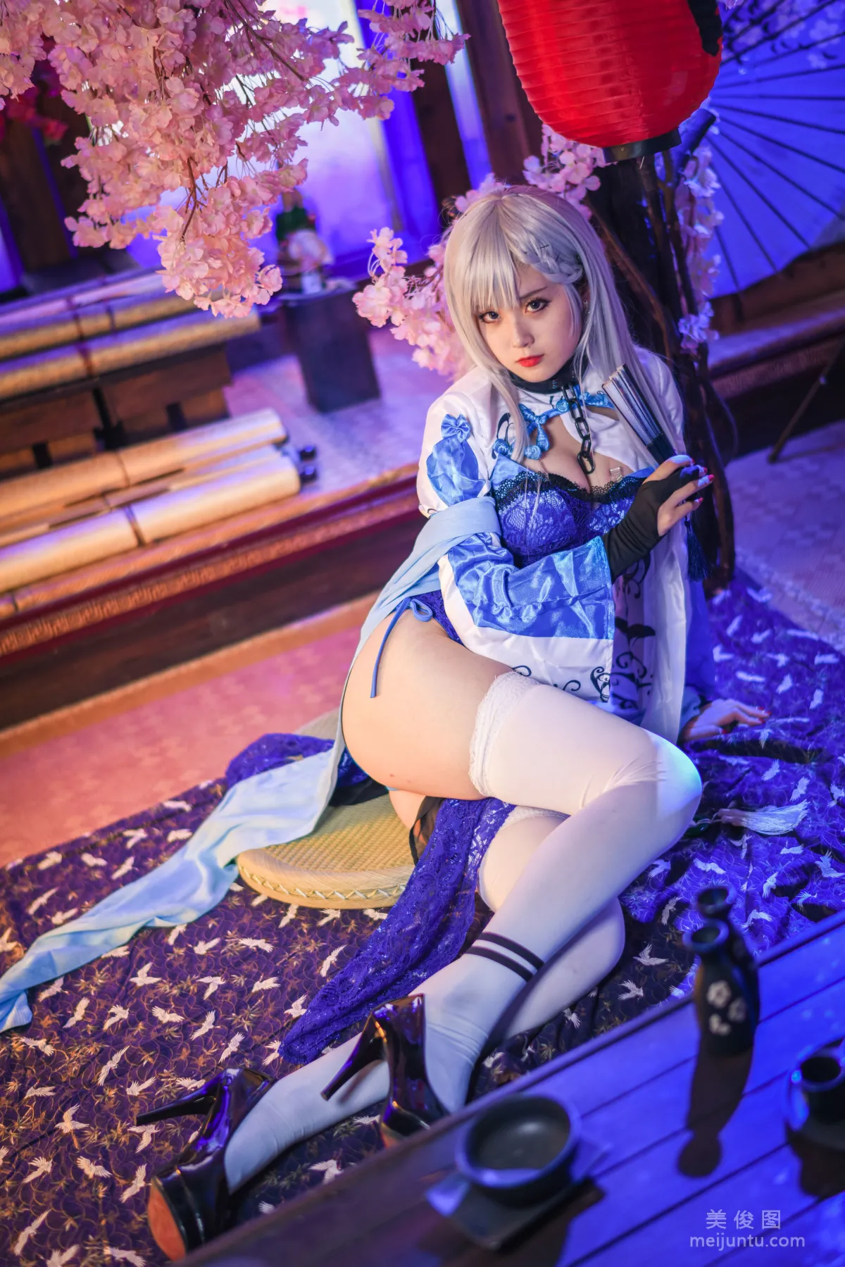 Coser美女Akisoso秋楚楚 《贝法 不知火》 写真集