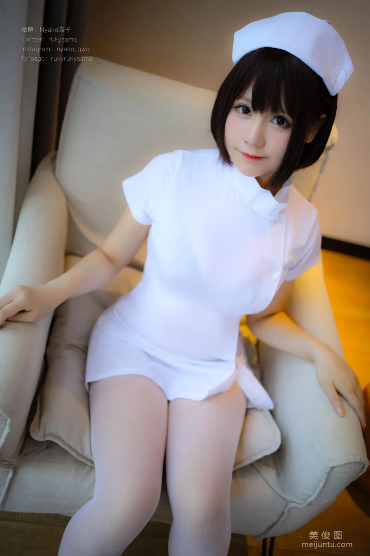 Nyako喵子 《白丝护士服》 写真集