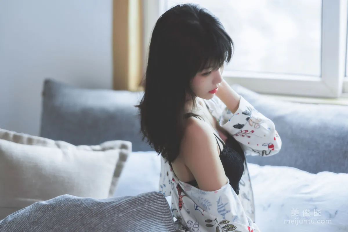 [美女Coser] 桜桃喵 《倦》 写真集
