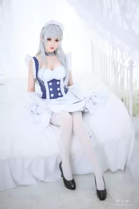 Akisoso秋楚楚 《贝尔法斯特女仆》 写真集