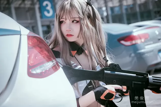 五更百鬼 《少女前线》 写真集