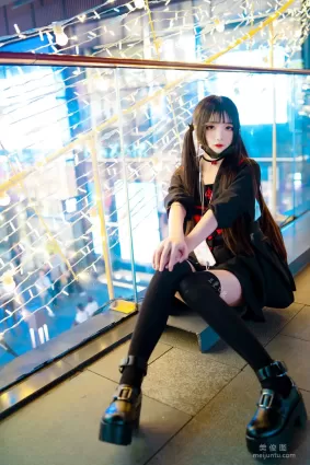 五更百鬼 《制服》 写真集