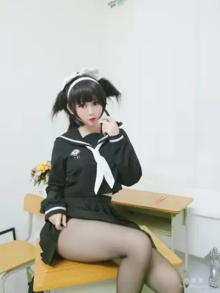 [美女Coser] 是依酱呀 《爱岩》 写真集