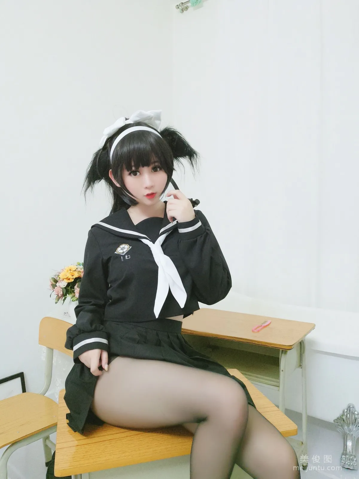 [美女Coser] 是依酱呀 《爱岩》 写真集