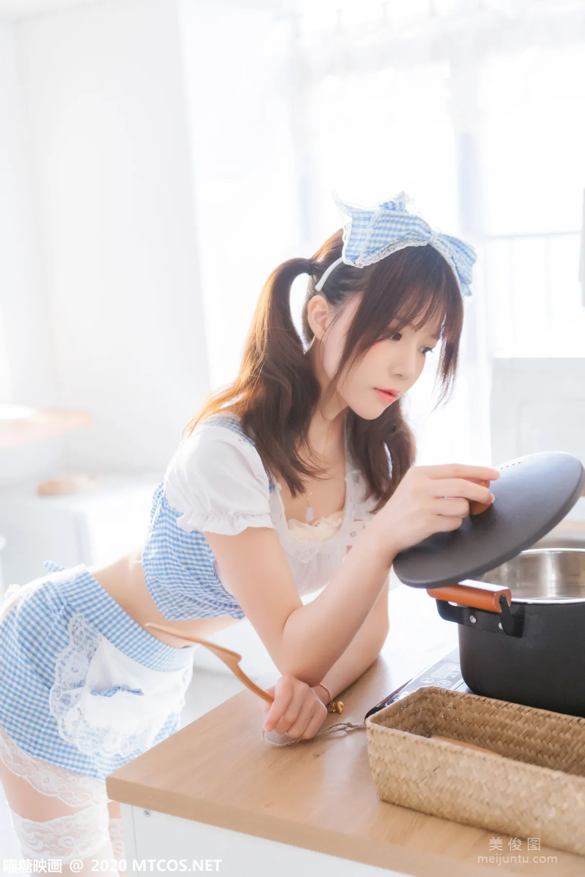 [喵糖映画] VOL.190 《娇妻厨娘》 写真集