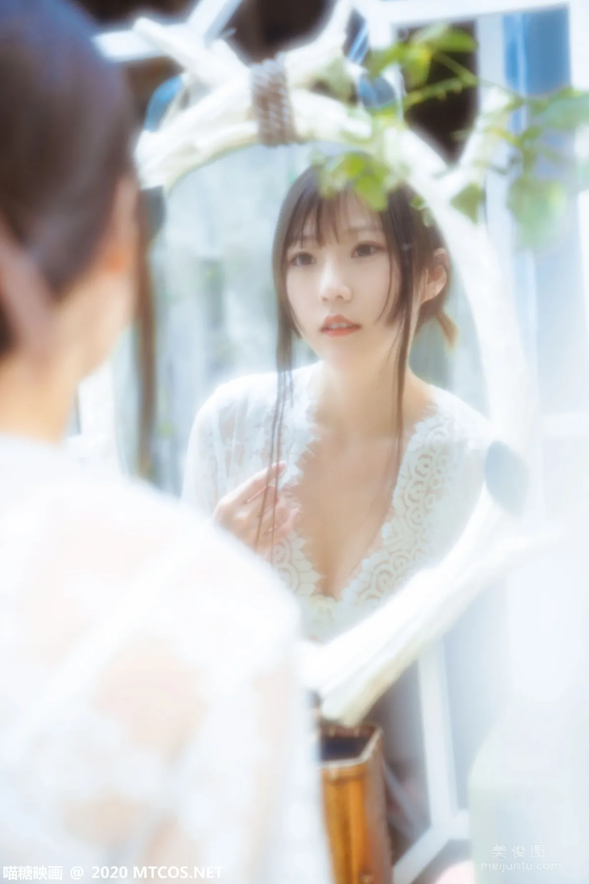 [喵糖映画] VOL.197 《白裙轻纱》 写真集