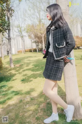 [丝意SIEE] No.443 荣荣 《四月，故事仍在》 写真集