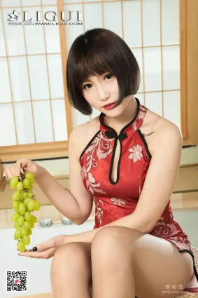 [丽柜Ligui] Model 小爽 《旗袍水果丝足》 写真集