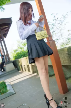 [丽丝映像GIRLISS] 柳嫣 《柳嫣的纯情》 写真集