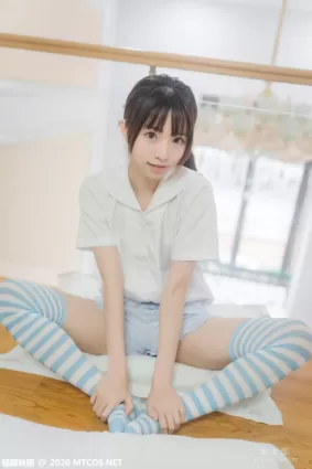 [喵糖映画] VOL.216 《蓝色条纹袜》 写真集
