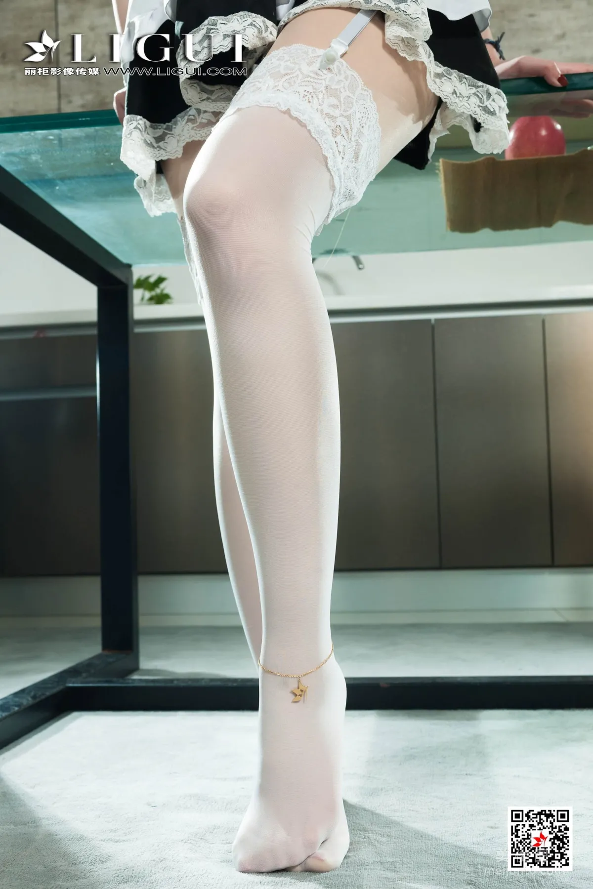 [丽柜Ligui] Model 婷婷 《白丝美女厨娘》 写真集
