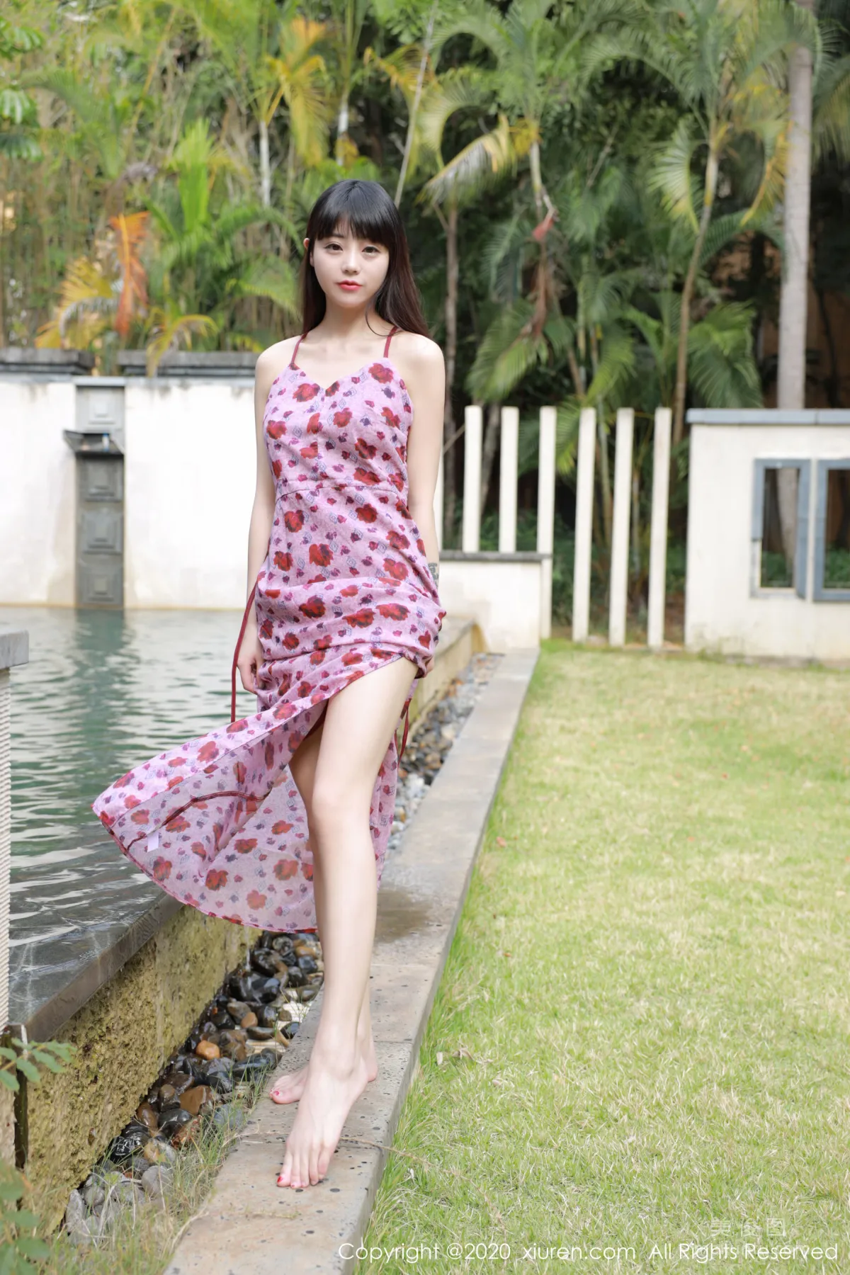 [秀人XiuRen] No.2156 小水blue 《小碎裙外拍系列》 写真集