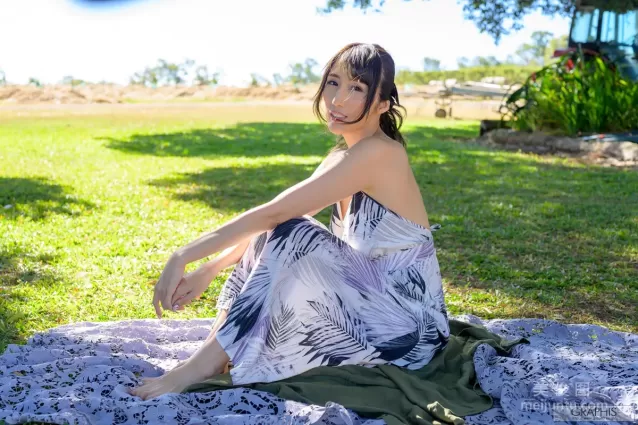 [Graphis] Special - JULIA 《The Cool Beauty》