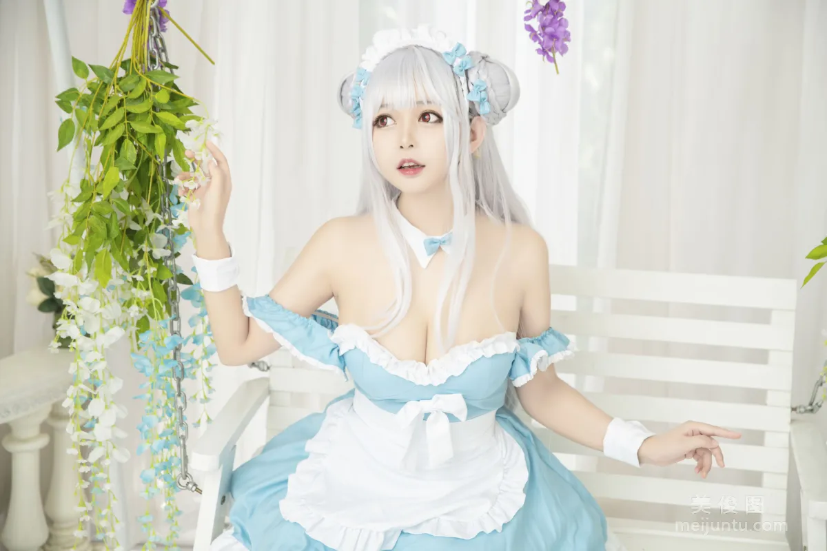 大眼萌妹黑猫猫OvO 《小天鹅》 写真集