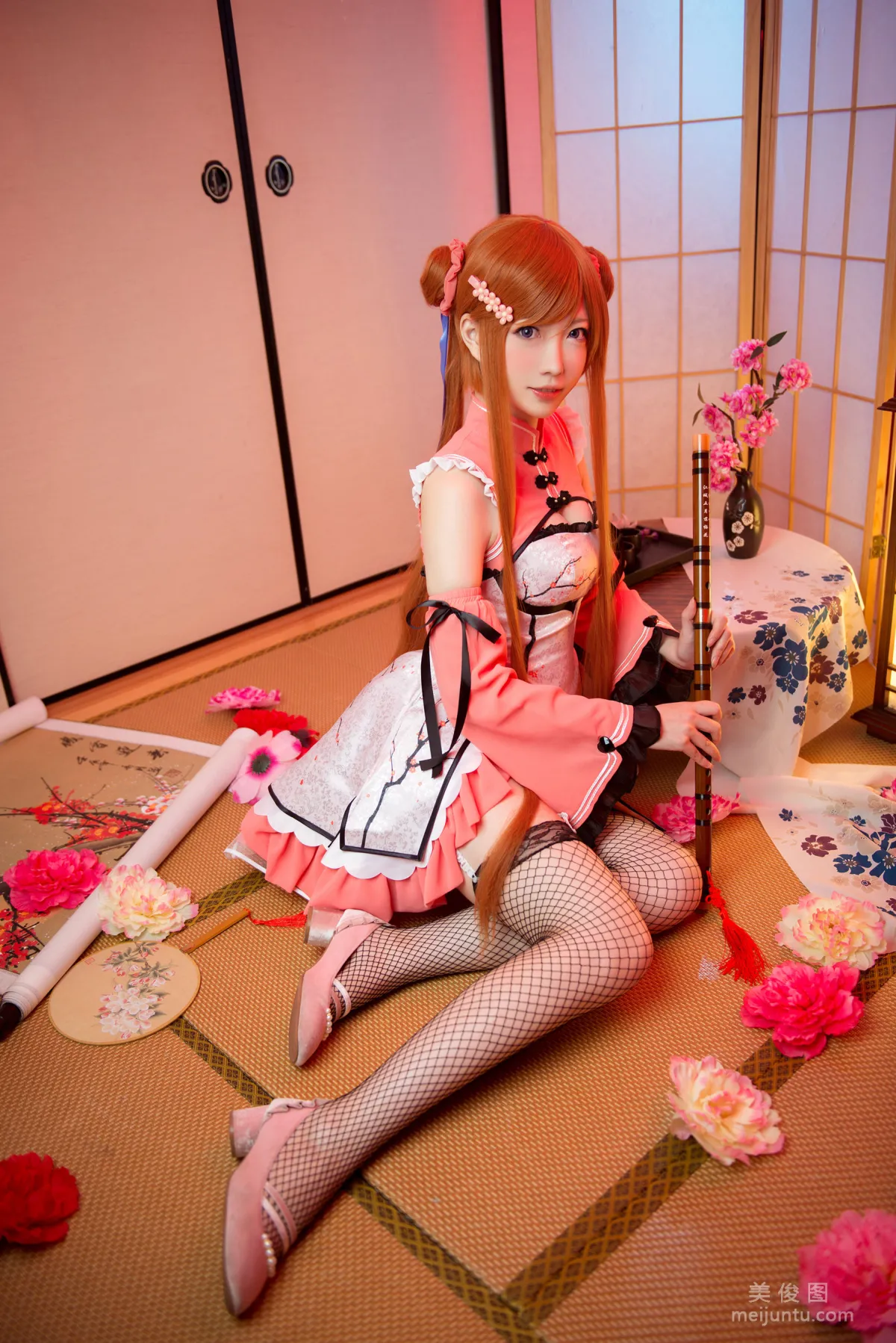 [COS福利] 大胸萌妹妖少you1 《春梅》 写真集
