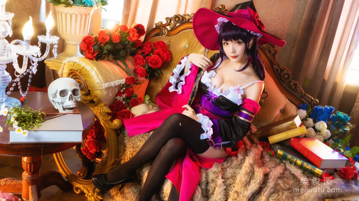 Coser小姐姐星之迟迟 《玛菲卡》 写真集