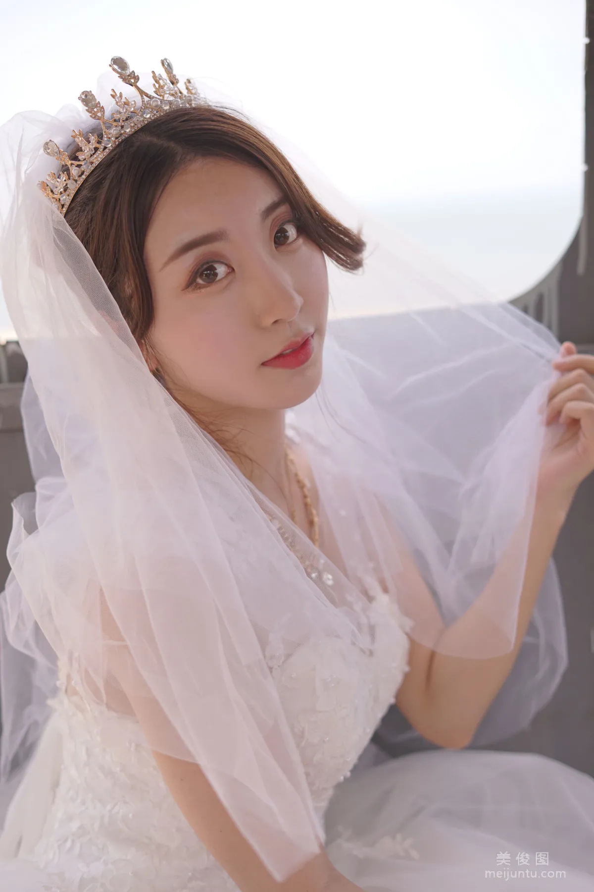 [COS福利] Coser黑川 《海岛之旅 婚纱》 写真集