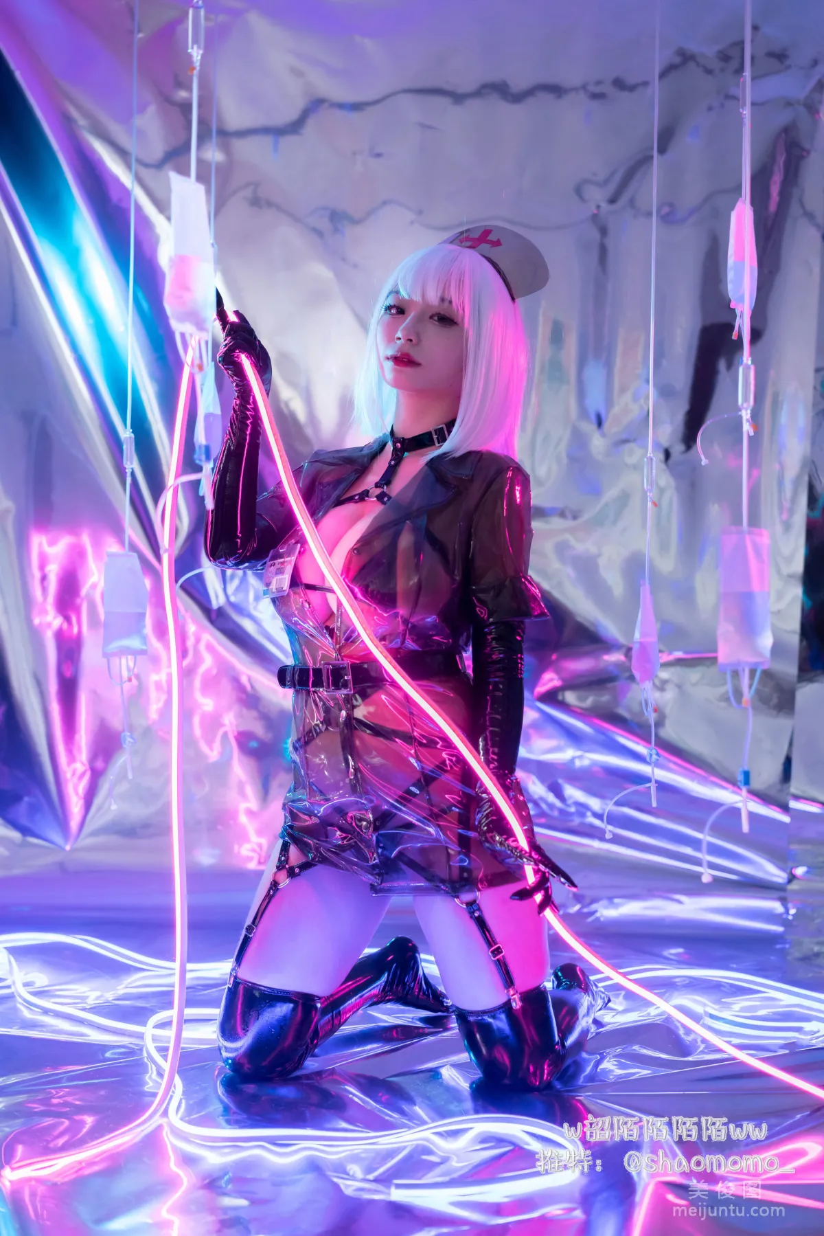 Cosplay美女韶陌陌 《透明护士》 写真集
