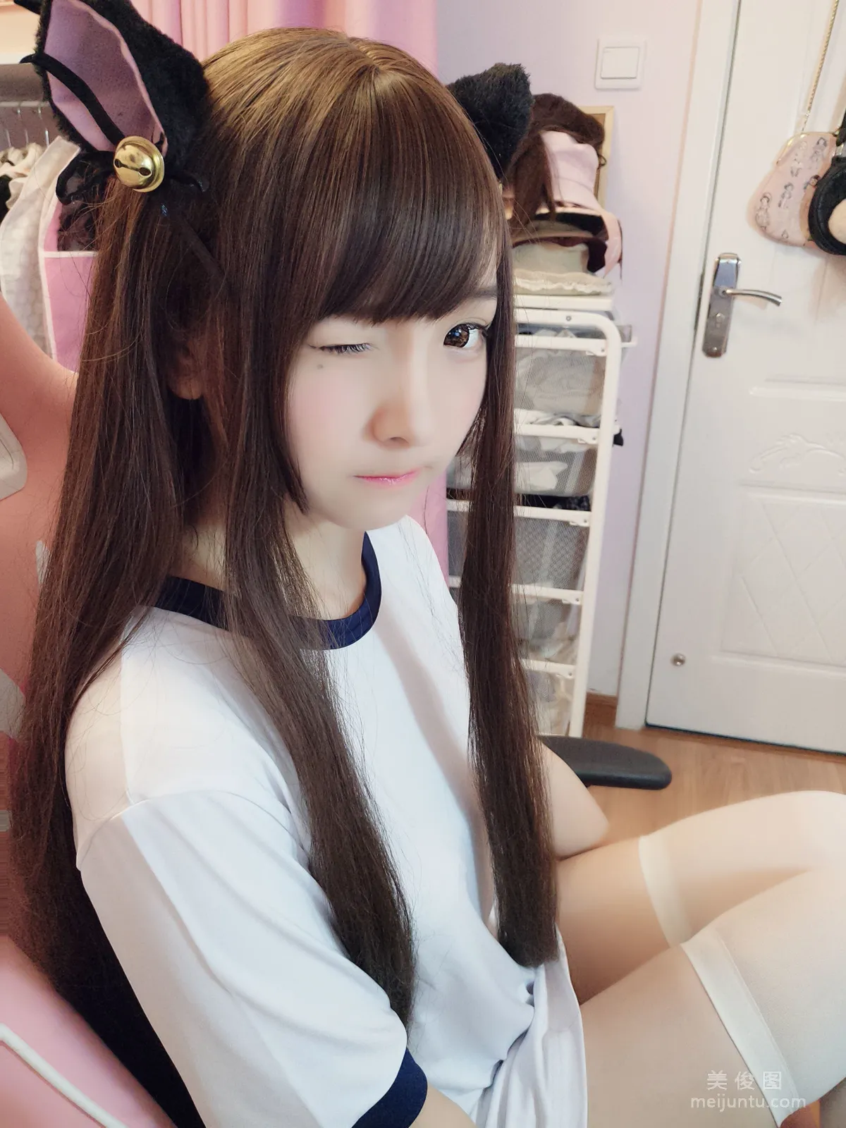 二次元美女古川kagura 《猫耳体操》 写真集