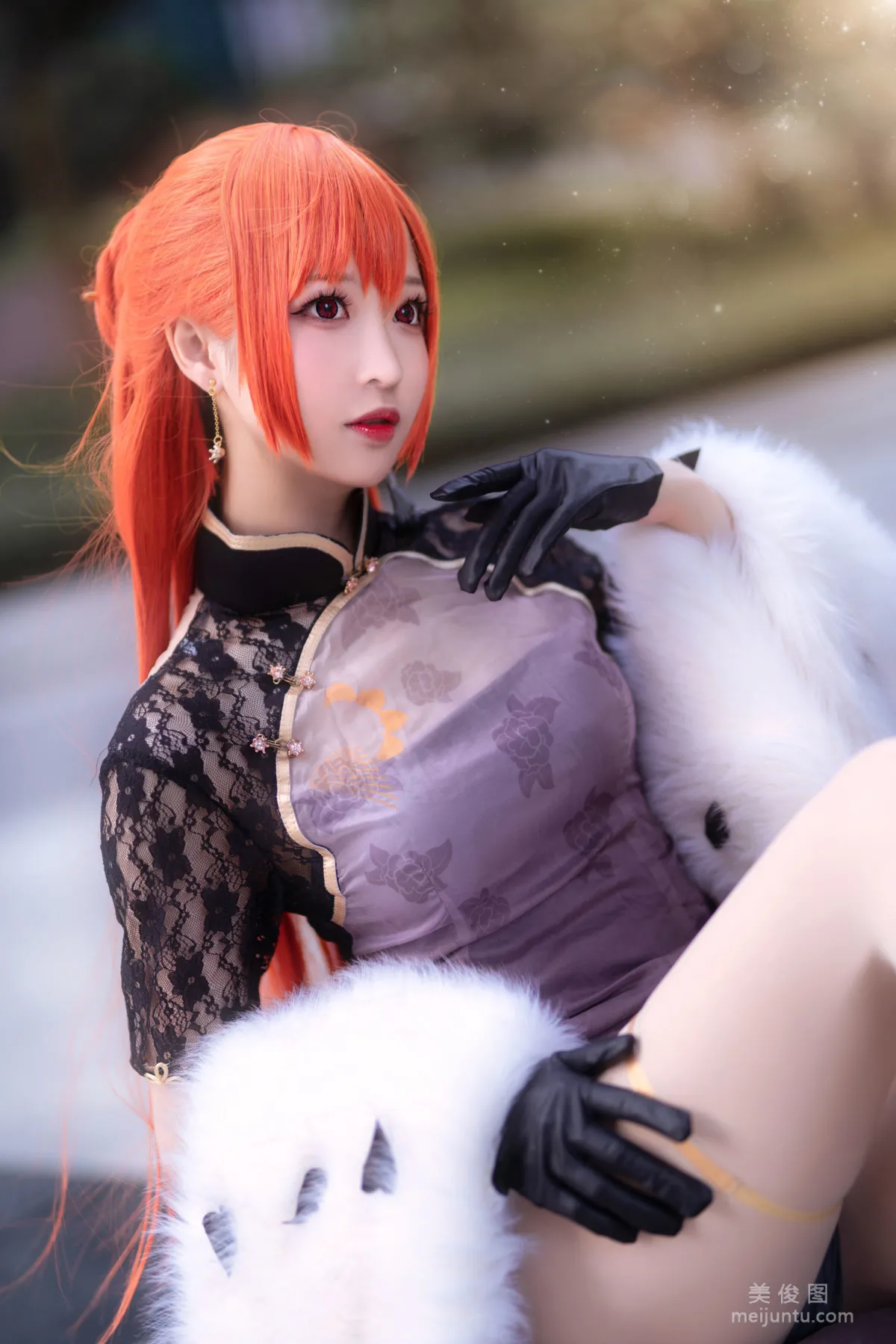 [COS福利] Coser小姐姐南宫 《君主》 写真集